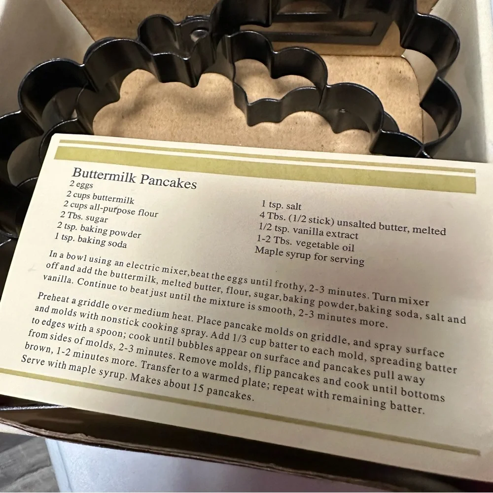 Williams Somoma Heart Pancake Molds 3 pieces